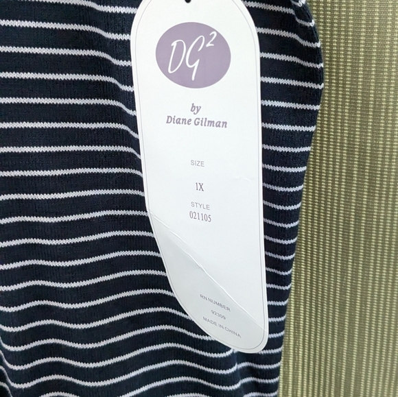 NEW Diane Gilman Women's sleeveless turtleneck navy & white striped top 1X - Picture 4 of 4